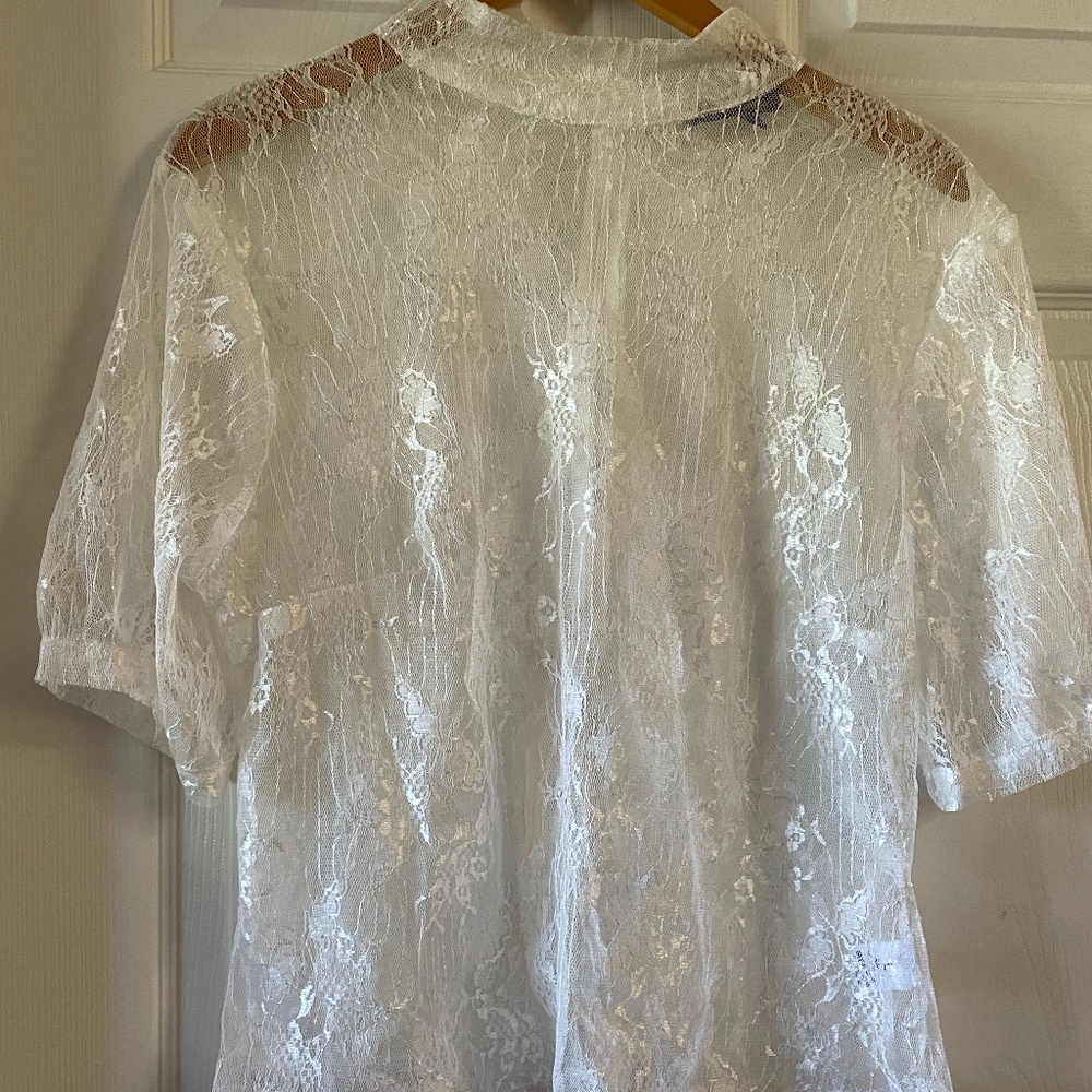 White Lace ultra-feminine top mock turtleneck short sleeves Sz L Zipper back